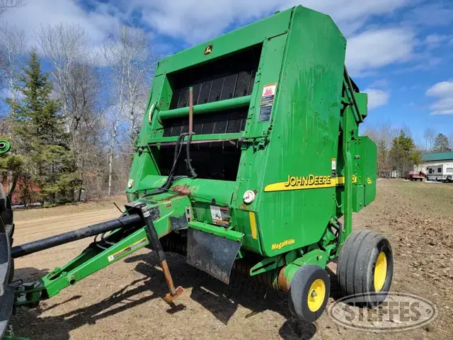 2006 John Deere 567