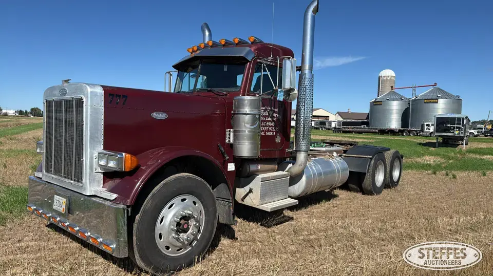 1999 Peterbilt 379 Conventional Truck without Sleeper