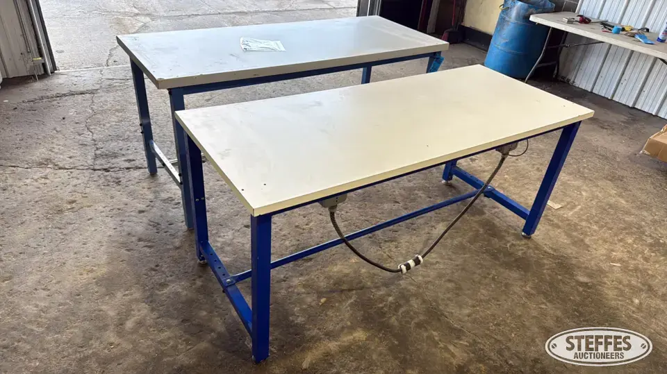 (2) Tables Storage and Bench