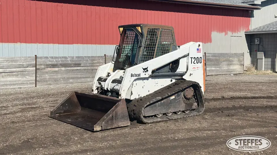 2001 Bobcat T200 Tracked Skid Steer