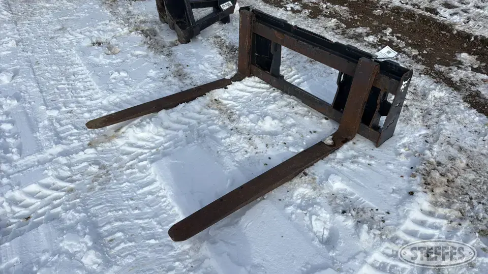 Bobcat pallet forks Skid Steer Fork