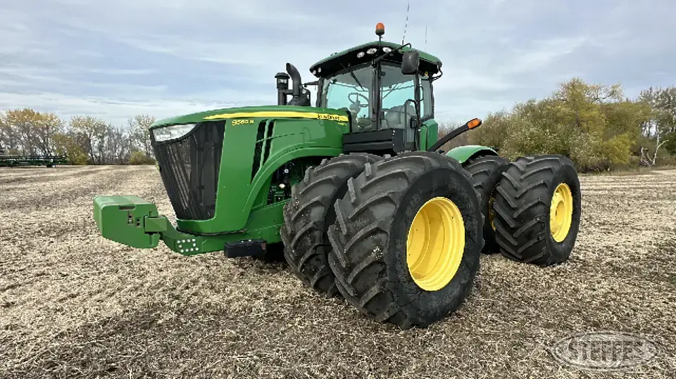 2013 John Deere 9560R 4WD Tractor