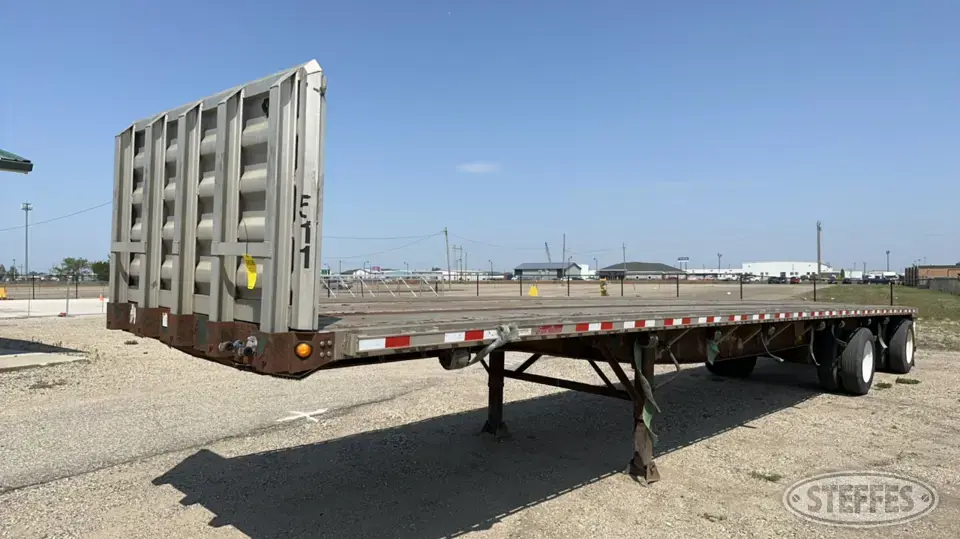 2005 Great Dane Semi Flatbed Trailer