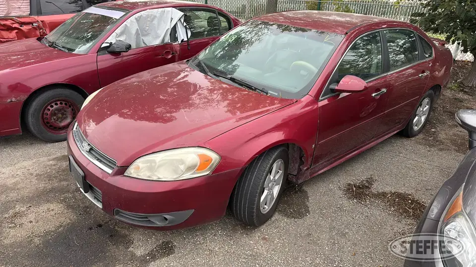 2010 Chevrolet Impala LT Car