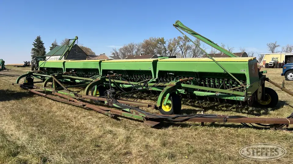 John Deere 9300 Press Drill