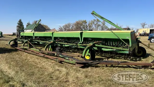 John Deere 9300