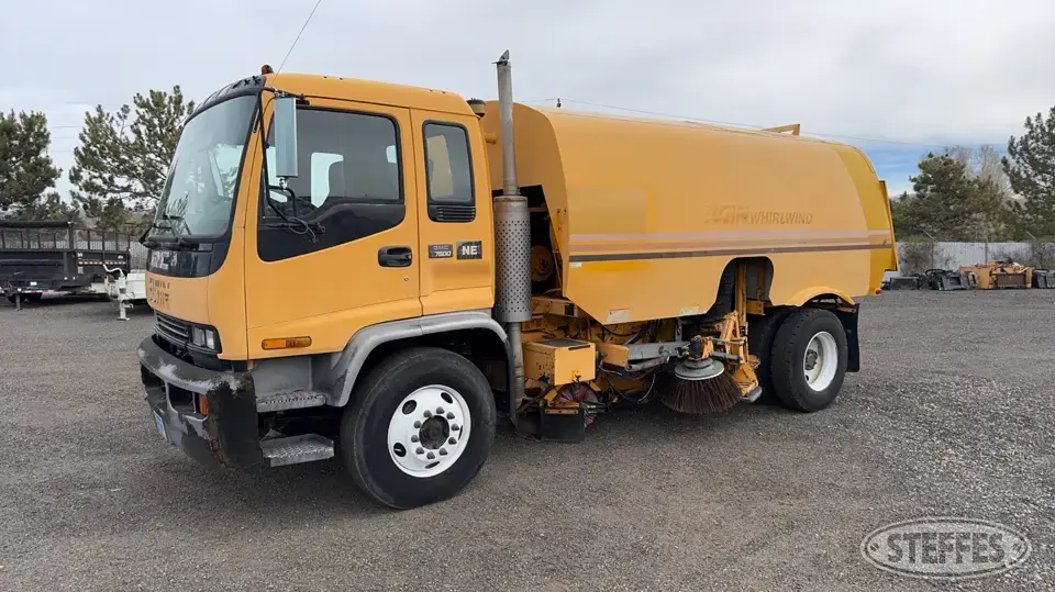 Elgin Whirlwind Series L on 1998 GMC T-Series Specialty Truck
