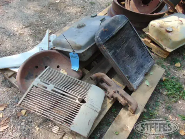 Asst. Ford tractor parts