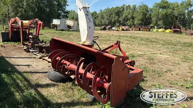 Loftness 3 pt. snowblower