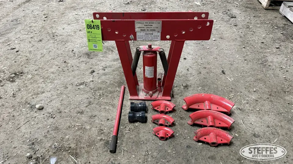 Northern Industrial Tools pipe bender Machine Tool