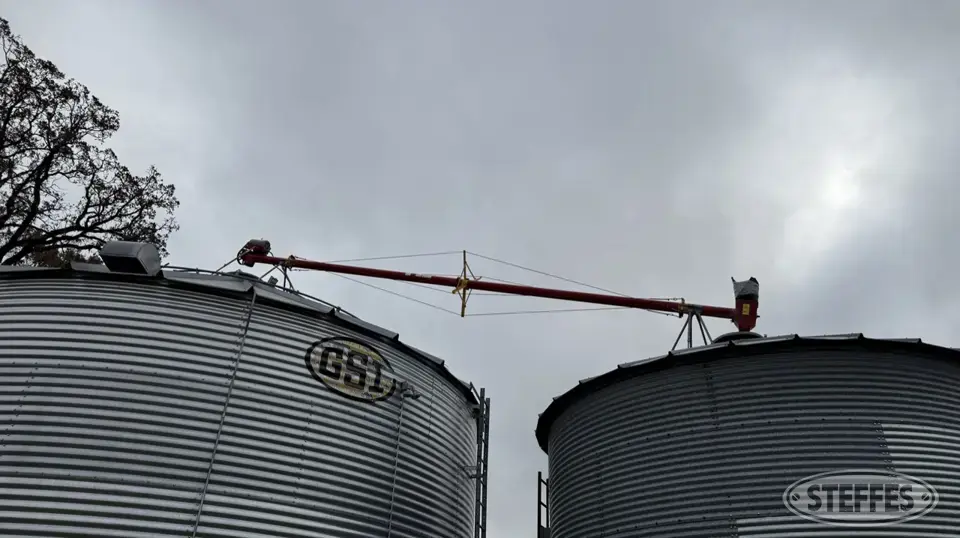 2012 Hutchinson Transfer-Jump Augers and Conveyor