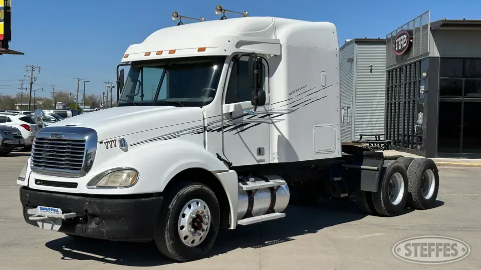 2003 Freightliner Columbia Conventional Truck with Sleeper