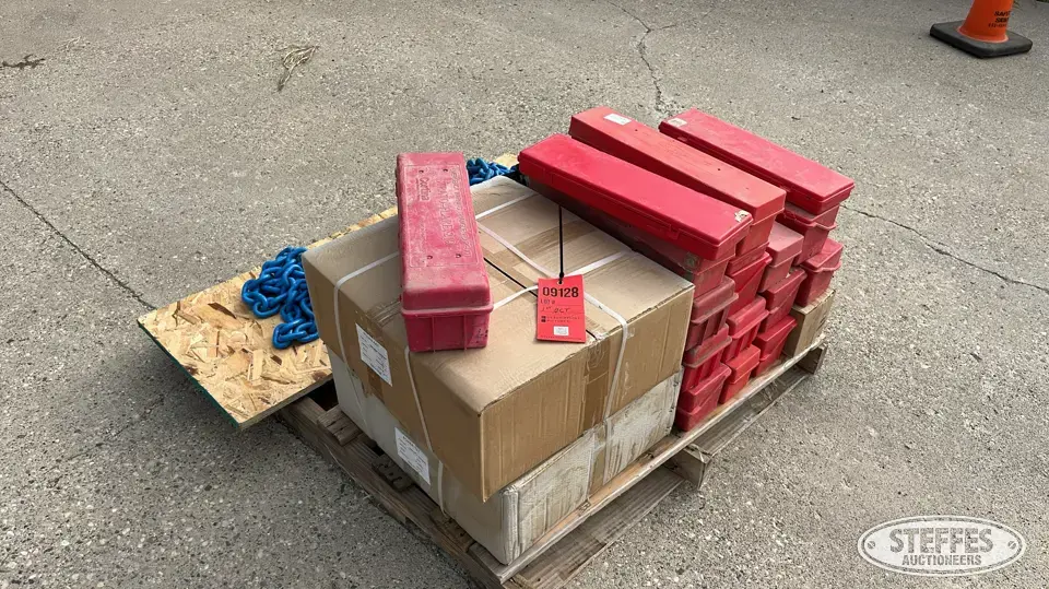 Pallet of chains Shop Equipment-Other