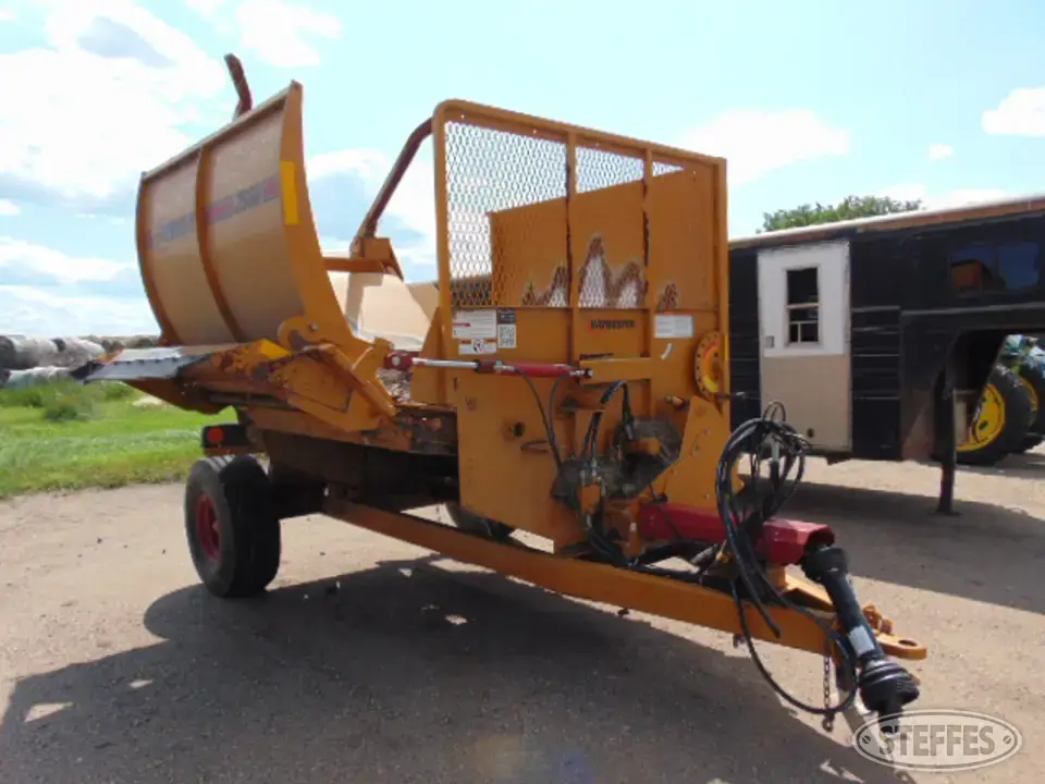 Haybuster 2660 Bale Handling