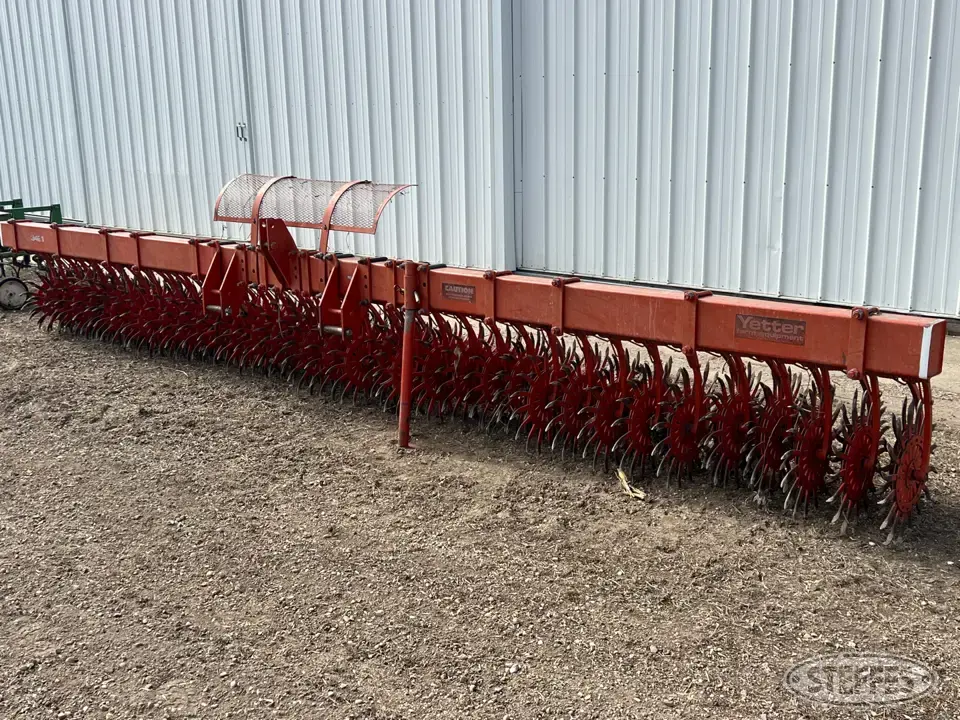 Yetter 3421 Rotary Hoe