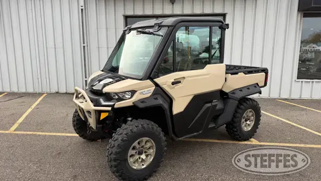 2023 Can-Am Defender HD10 Limited