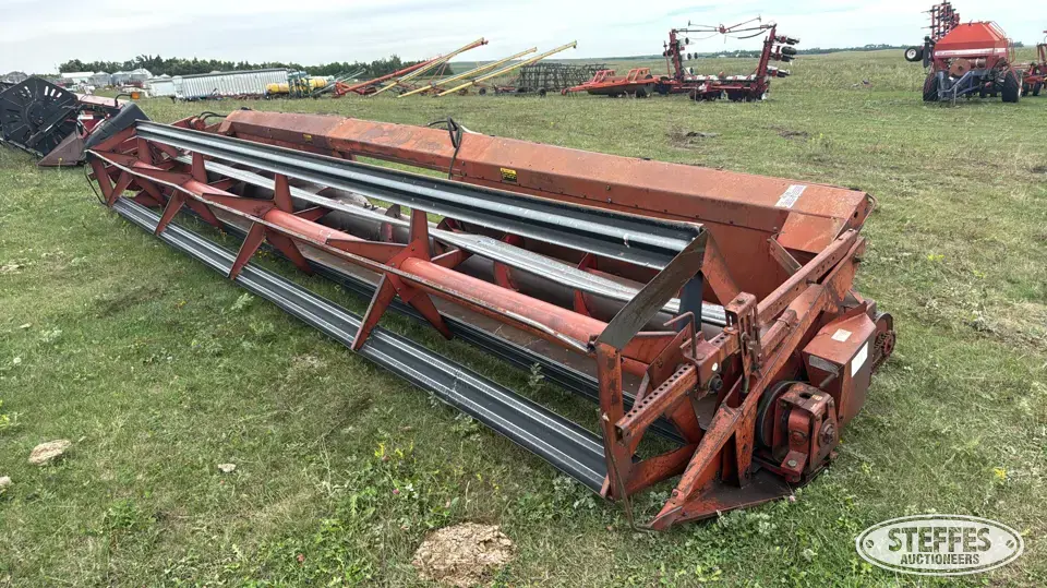 International 810-24 Rigid Head