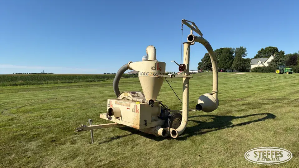 Dunbar Kapple grain vac Pneumatic Grain Equipment