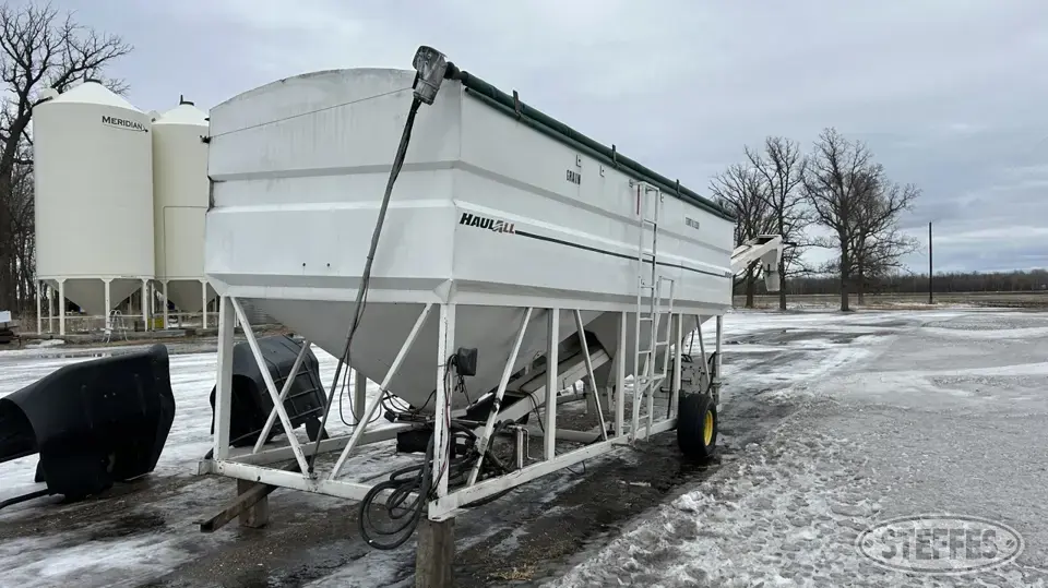 2006 Haul All C800 Seed Tender Units Only