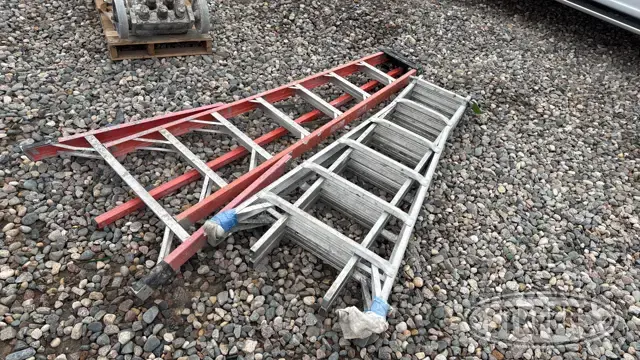 (2) Step ladders