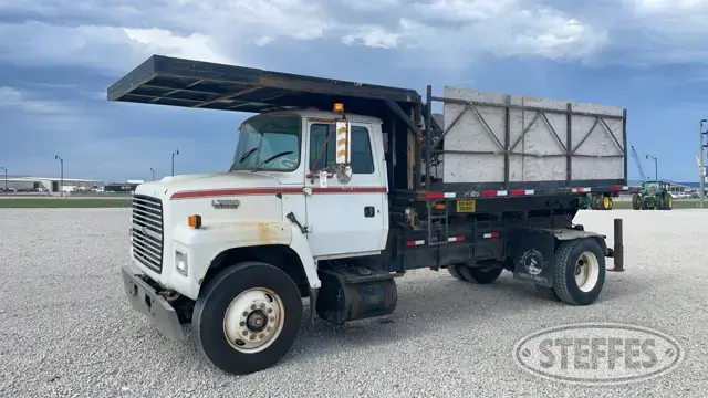 1994 Ford L7000