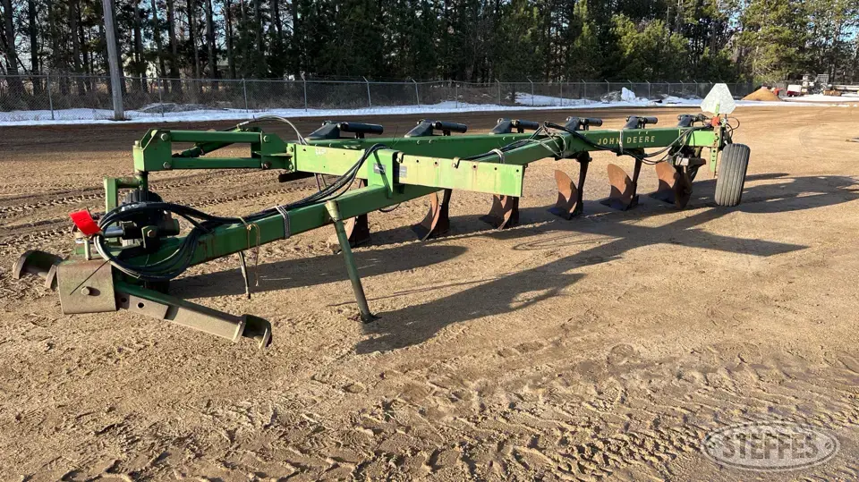 John Deere 2700 Plow