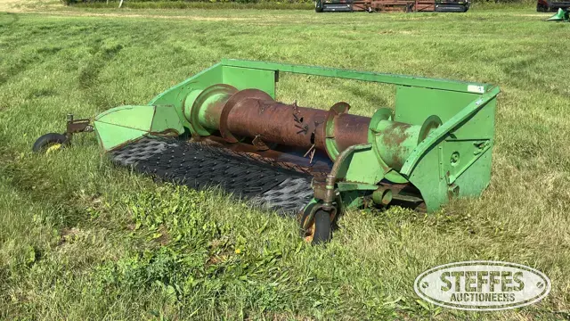 John Deere pickup head