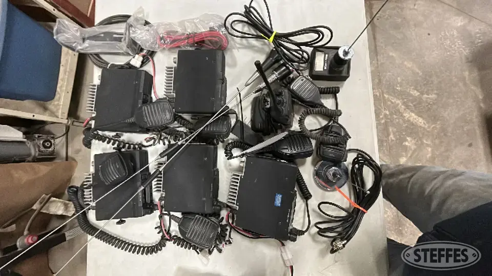 2-Way Radios & Accessories Business Band Radio
