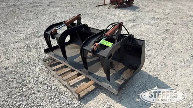 Skid steer grapple bucket
