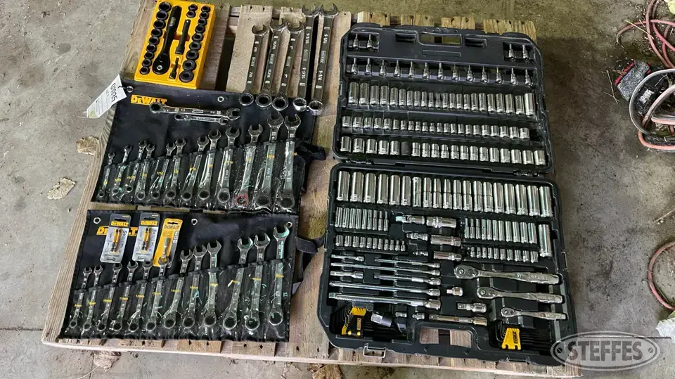 DeWalt hand wrenches & socket sets General Tools and Shop Supply