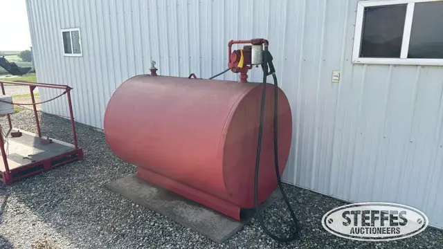 500 gal. fuel tank