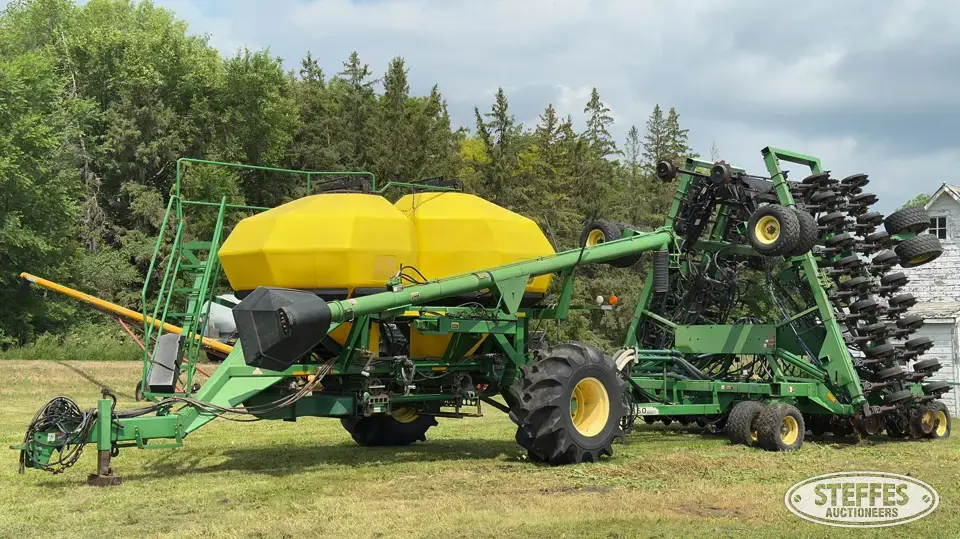 1998 John Deere 1850 Air Drills and Air Seeder