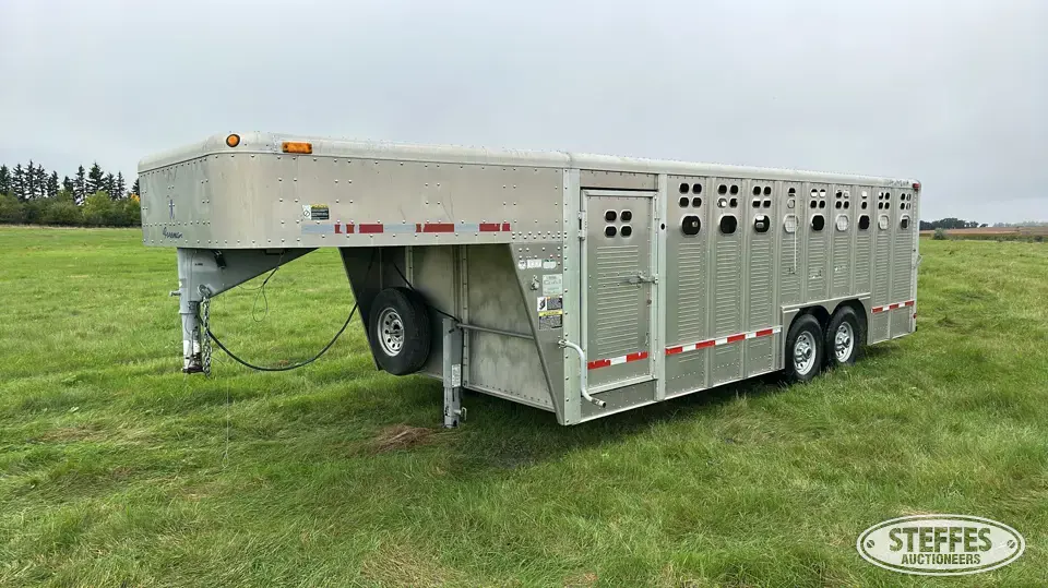 2006 Wilson Trailer Company Gooseneck Livestock Trailer