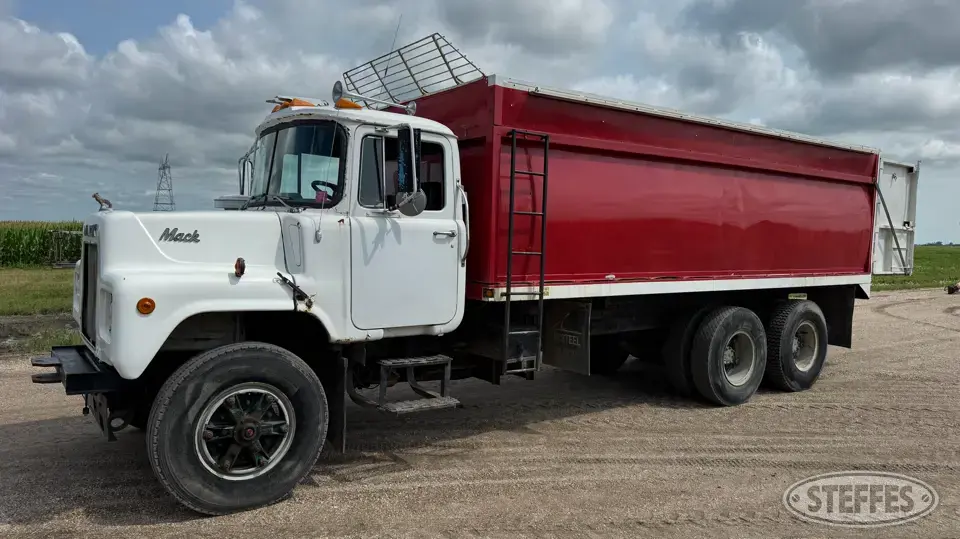 1979 Mack U Dump Truck
