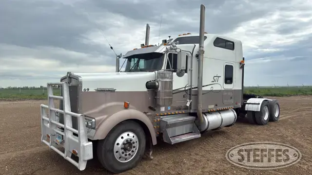1999 Kenworth W900