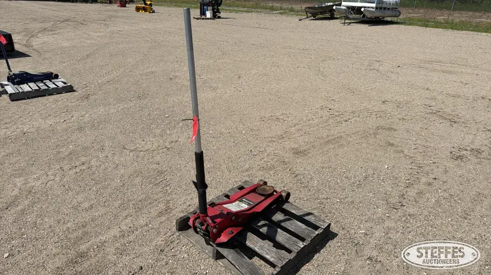 Snap-on 2 ton floor jack General Tools and Shop Supply