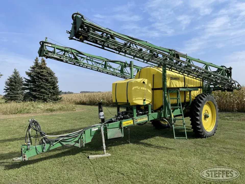 2003 Summers Ultimate NT Pull-Type Sprayer