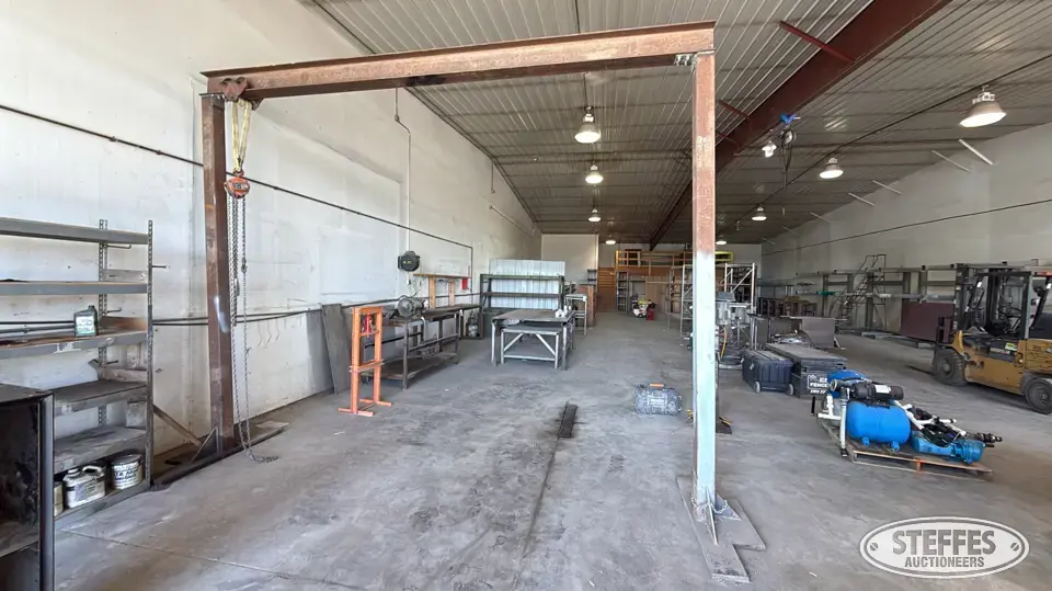 Shop-built gantry crane General Tools and Shop Supply