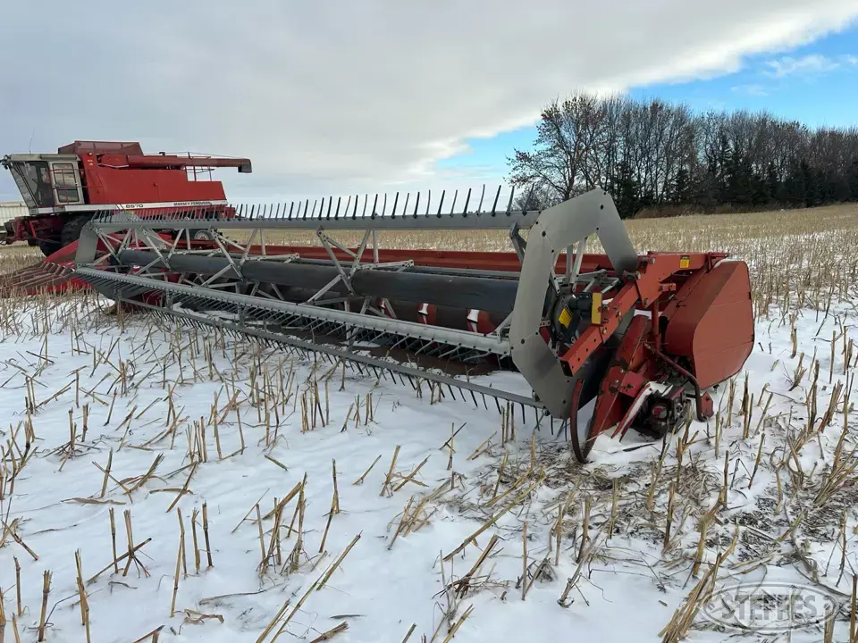 1988 Massey Ferguson 25 Flex Head