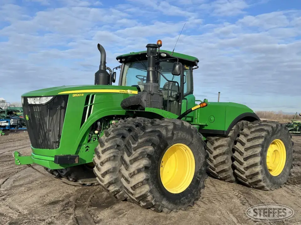 2015 John Deere 9520R 4WD Tractor