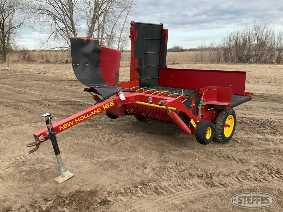 New Holland 166 Rake