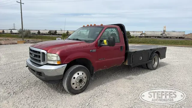 2002 Ford F-450 Super Duty XLT