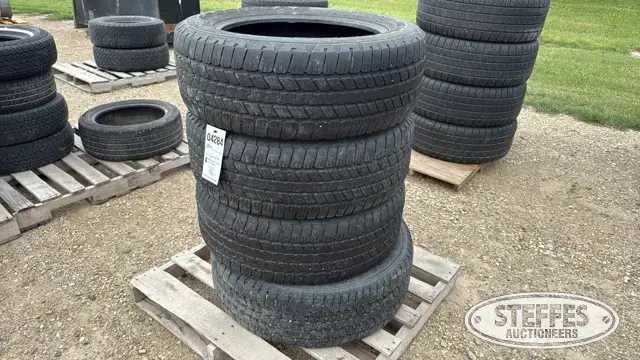 (4) Goodyear Wrangler SR-A 275/50R20 tires