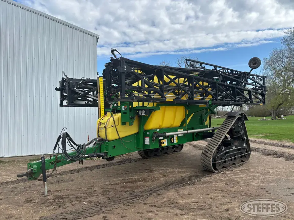 2013 Top Air 2400 Pull-Type Sprayer
