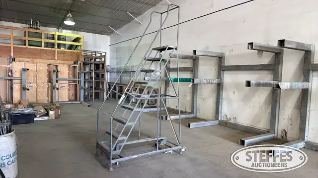Portable stairs
