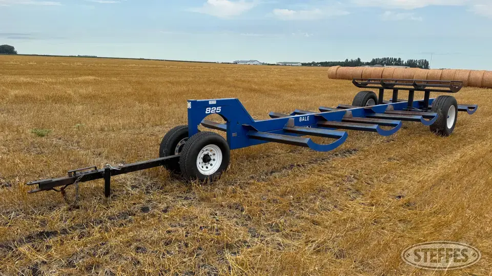 Industrias America 825 Bale Transportation