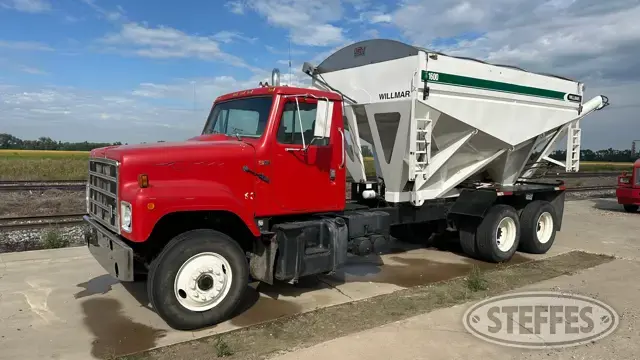 1985 International F2575