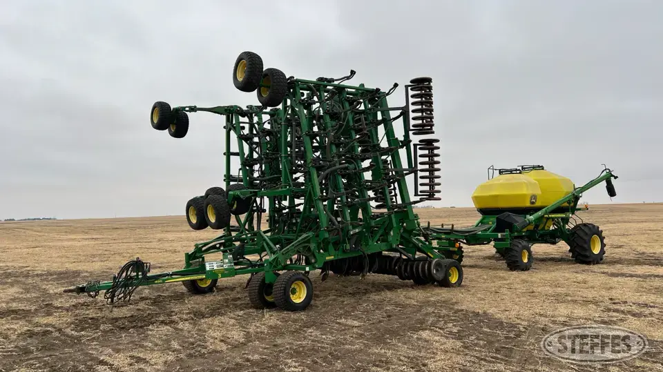 2009 John Deere 1830 Air Drills and Air Seeder