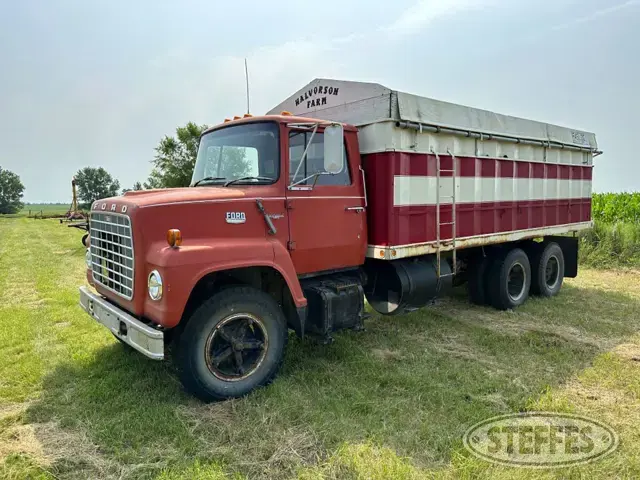 1971 Ford 700