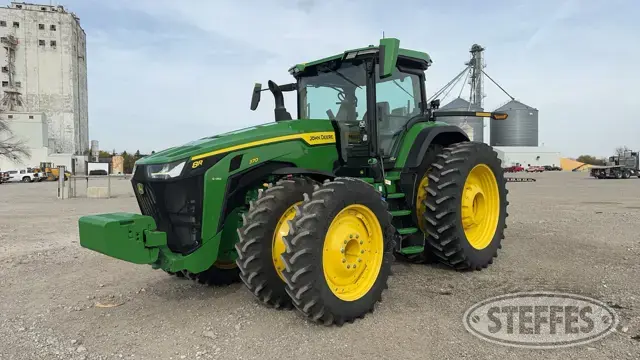 2023 John Deere 8R 370